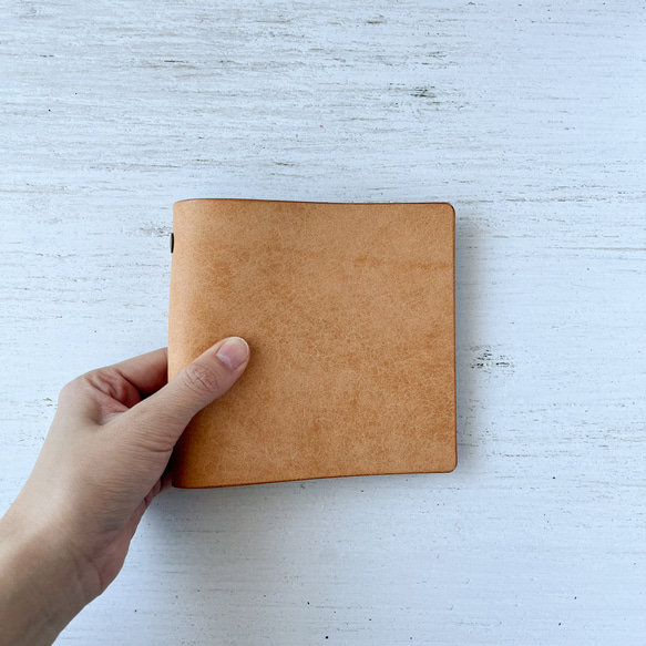 【M5スクエア】システム手帳　イタリアンレザー　ハンドメイド M5スクエア】 一枚革のシンプルなシステム手帳 ナチュラーレ