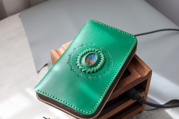 ‘天然石x皮革組合’大容量牛皮手工拉鍊長款皮夾旅行盒女士皮夾手工染色/全手工縫製 第7張的照片
