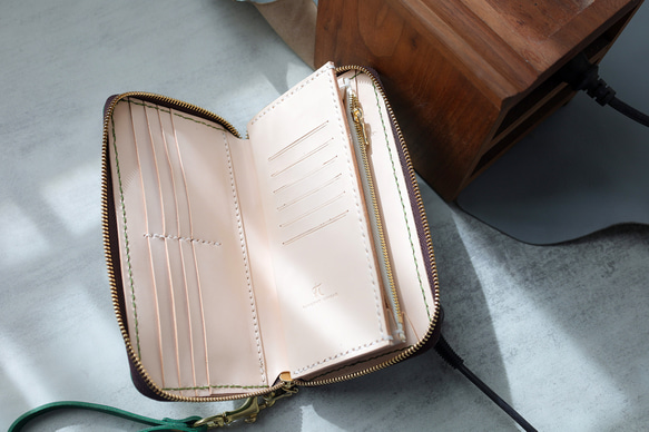 ‘天然石x皮革組合’大容量牛皮手工拉鍊長款皮夾旅行盒女士皮夾手工染色/全手工縫製 第10張的照片