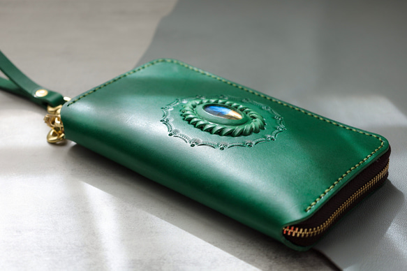 ‘天然石x皮革組合’大容量牛皮手工拉鍊長款皮夾旅行盒女士皮夾手工染色/全手工縫製 第4張的照片