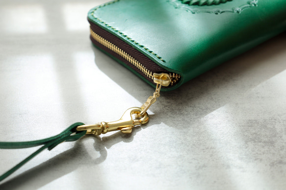 ‘天然石x皮革組合’大容量牛皮手工拉鍊長款皮夾旅行盒女士皮夾手工染色/全手工縫製 第6張的照片