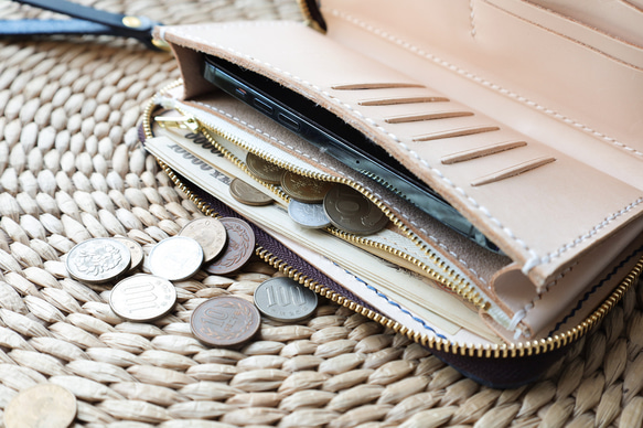 ‘天然石x皮革組合’大容量牛皮手工拉鍊長款皮夾旅行盒女士皮夾手工染色/全手工縫製 第16張的照片