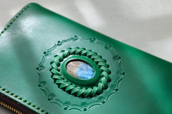 ‘天然石x皮革組合’大容量牛皮手工拉鍊長款皮夾旅行盒女士皮夾手工染色/全手工縫製 第3張的照片