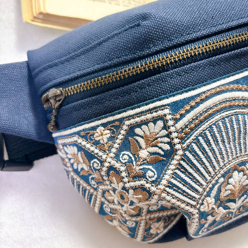 インド刺繍リボンのボディバッグ ハンドメイド ウエストポーチ