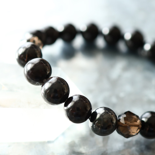 ☆漆黒の守護石☆ブラックアイアンスギライト：10ミリ＆モリオン黒水晶