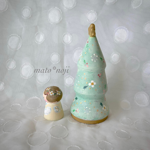 祈りの天使&木の実とお花のクリスマスツリー マトリョーシカ 2人組