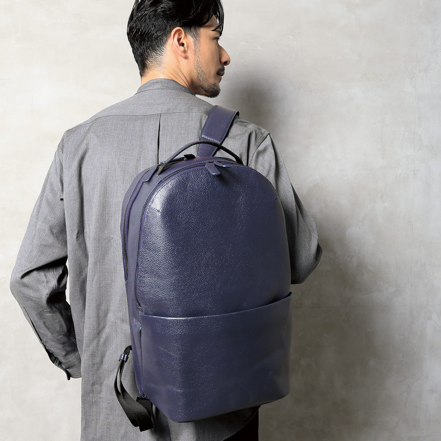 ビジネスリュック メンズ 本革 大容量 14インチPC収納可 16L 軽量 15つのポケット / amadeus MR1