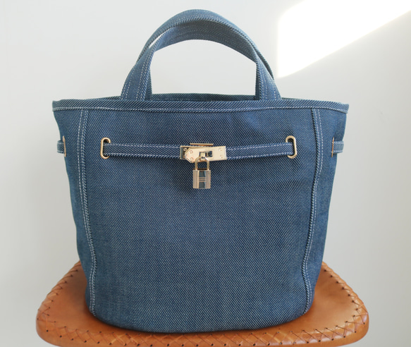 希少】リメイクデニムバッグ トートバッグ ハンドバッグ 南京錠付き