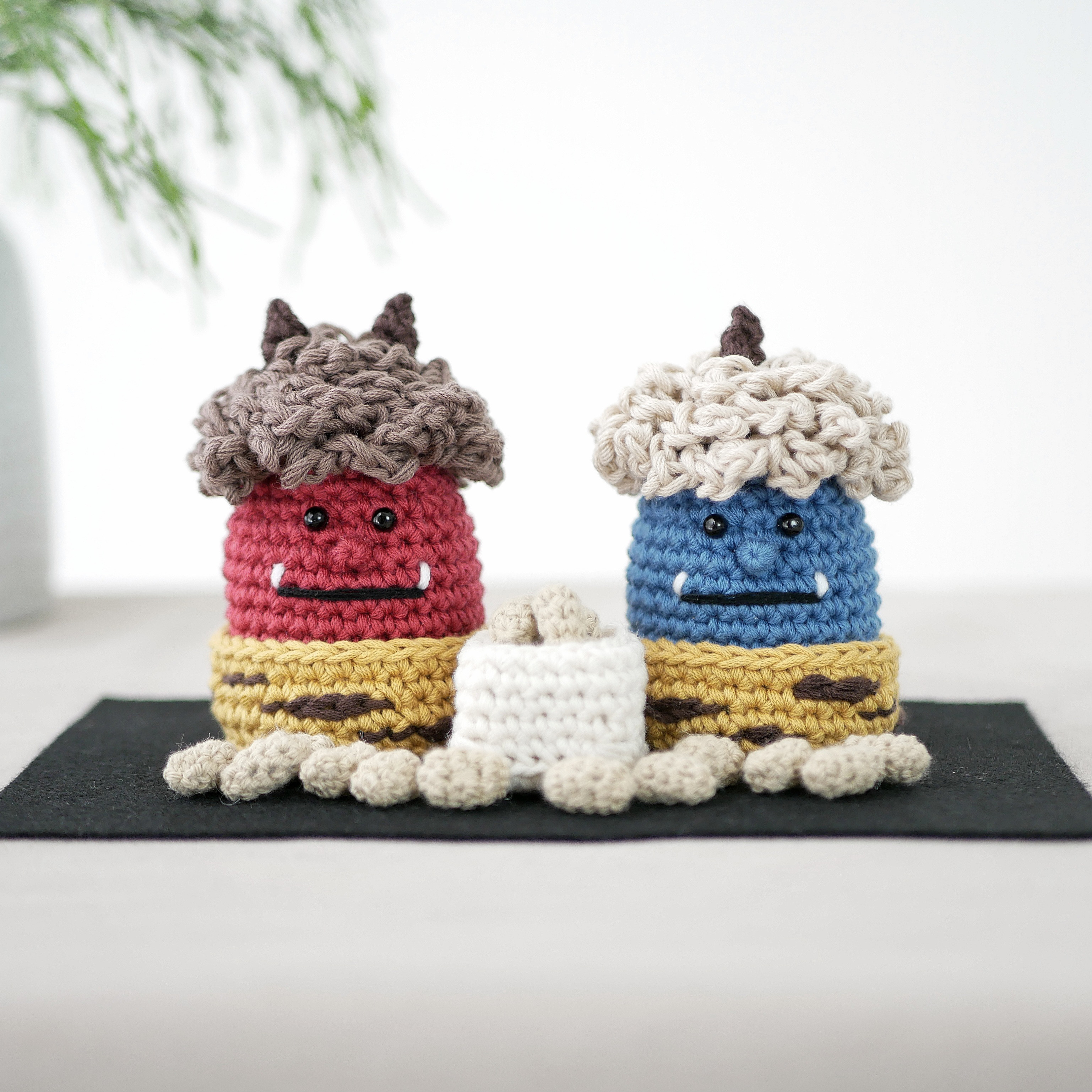 豆いっぱい♪日常に馴染む＋省スペース♡手編みの節分飾り 赤鬼&青鬼 / 置物 オブジェ