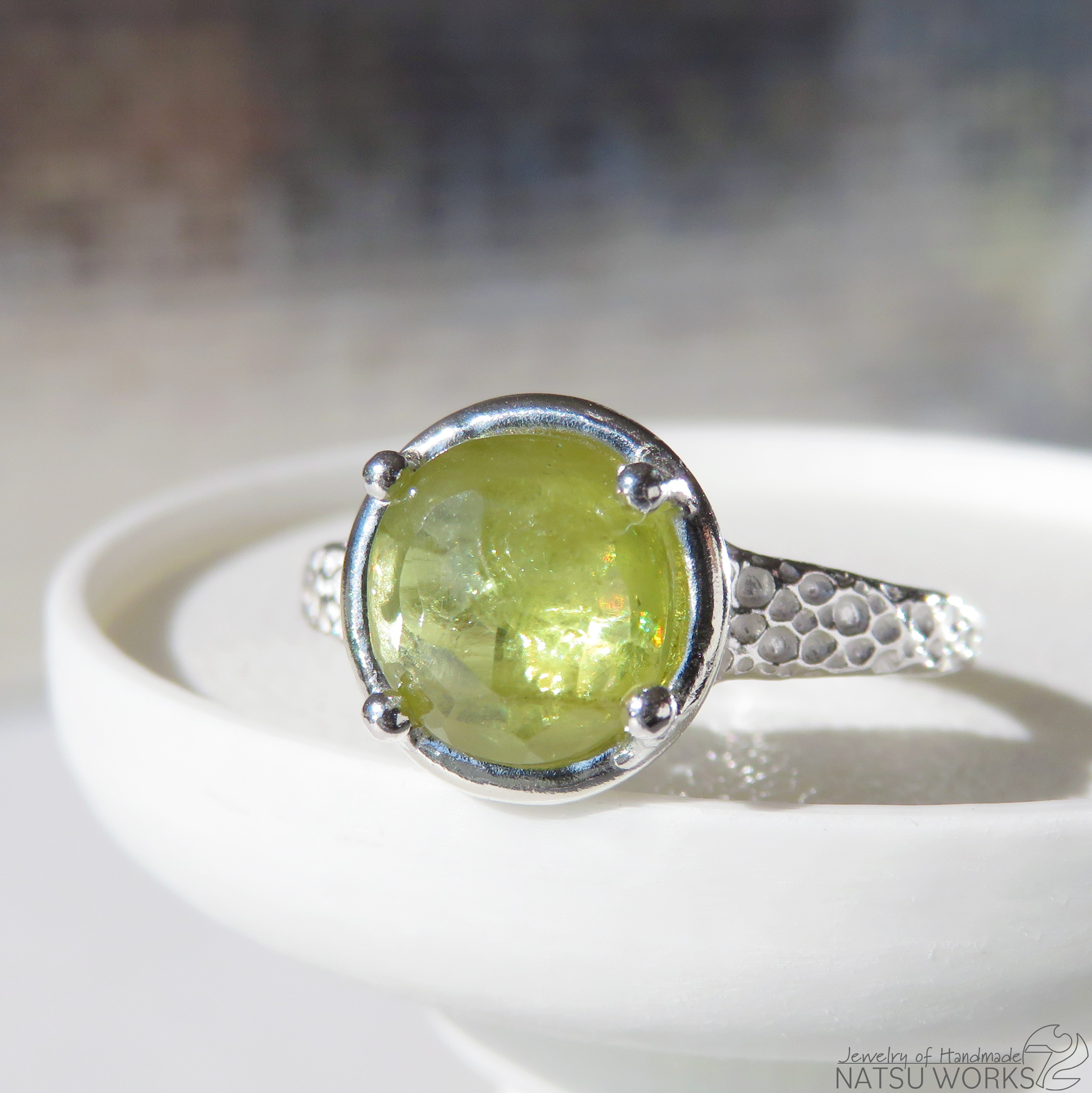 スフェーン リング / Sphene Ring 1