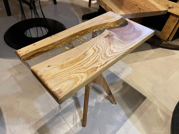 在庫あり　即納　サイドテーブル　ＬＡ　ＦＵＳＩＯＮ　レジンテーブル　ソファーテーブル　ナチュラル　高級感　 1枚目の画像