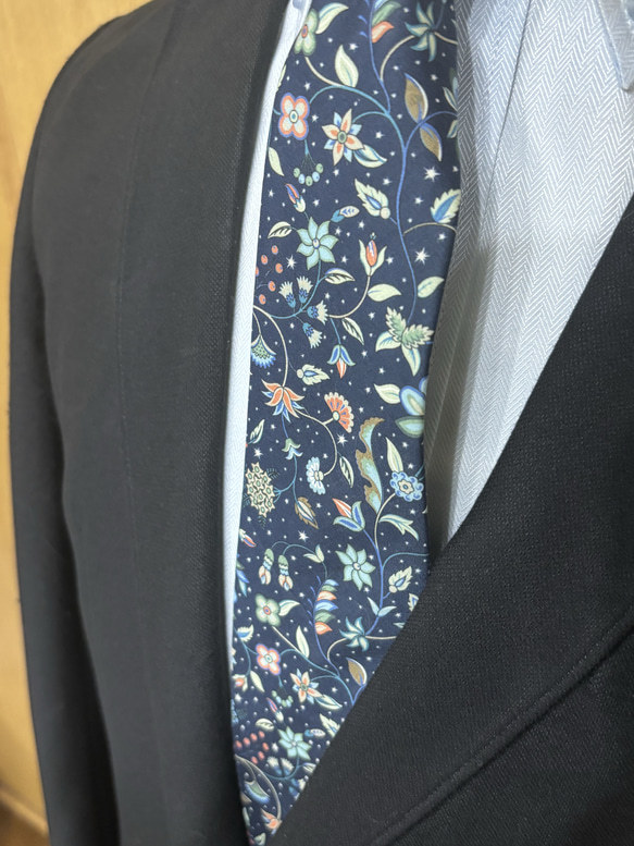 LIBERTY リバティ イタリア製　Midnight Constellation 6枚目の画像