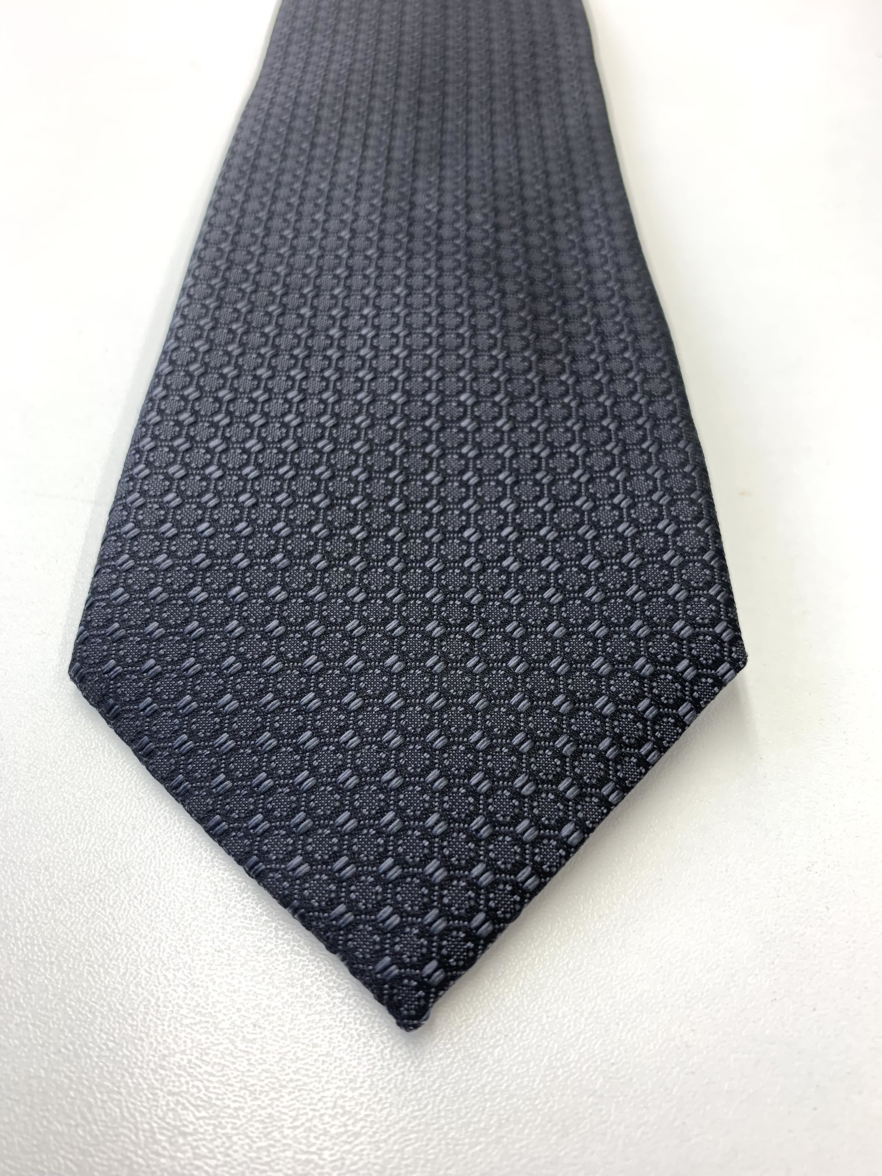 ネクタイ　シルク　キューブソリッド　グレー