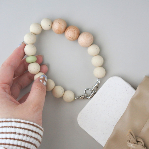 【 カスタマイズ 可 】　ハンドストラップ　スマホストラップ　スマホ　ストラップ　ウッド　手首　落下防止　オーダー　木 4枚目の画像