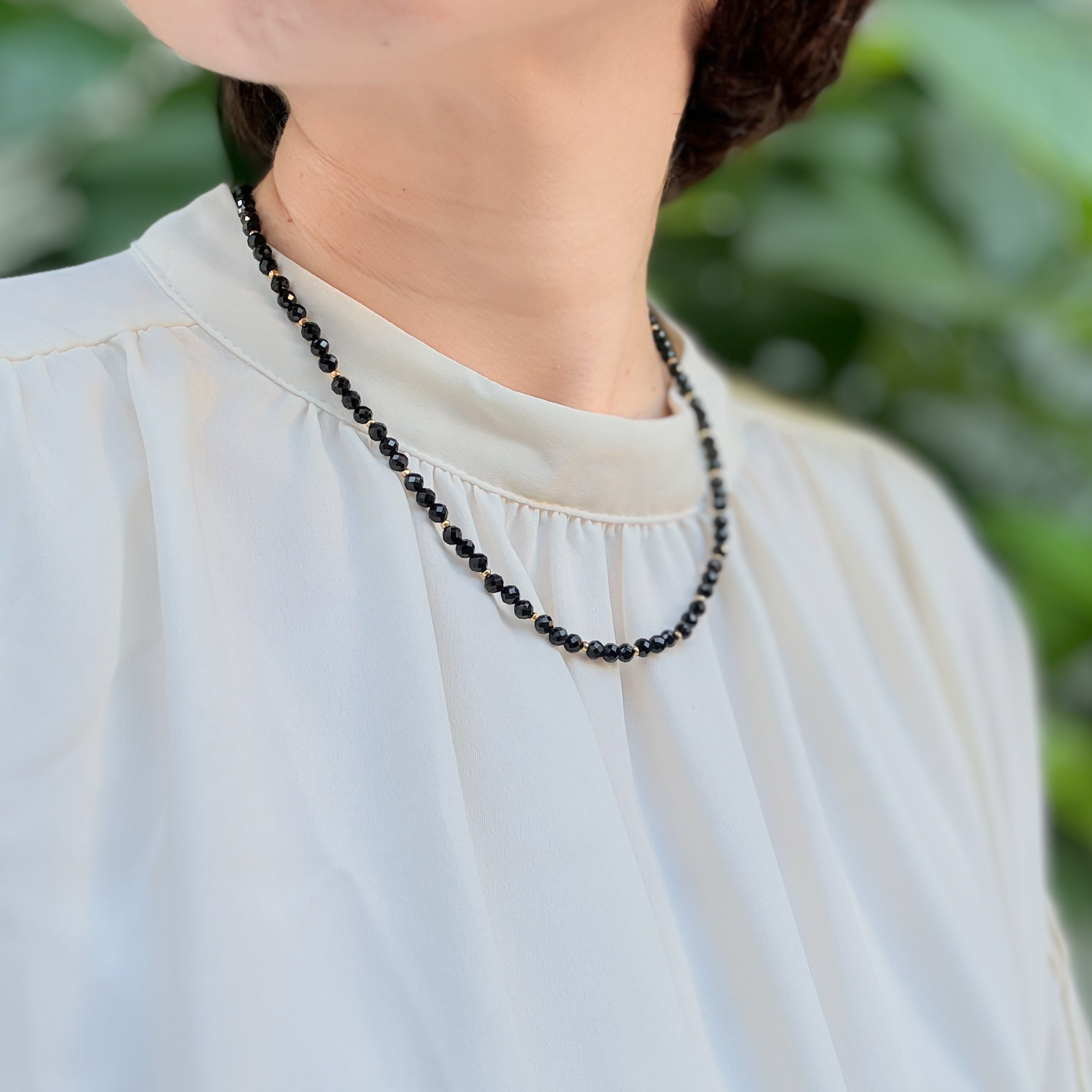 天然石ブラックスピネルと１８KGFビーズのネックレス