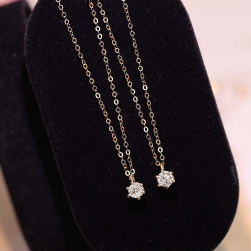 SALE☆特価☆】K18 天然ダイヤモンド 0.15ctペンダントトップ