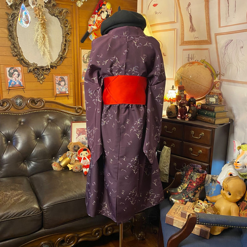 着物 ワンピース リメイク 和洋折衷 深みのある紫色に散りばめられた