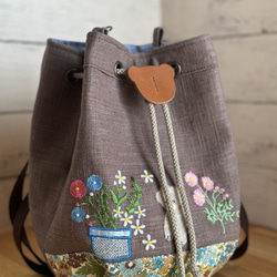 トイプードルとお花のミシン刺繍の巾着バッグ♪ 巾着バッグ