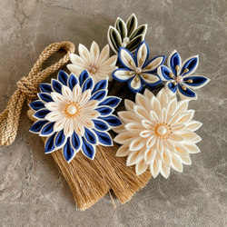 つまみ細工＊セミオーダーメイドで作る半くすのダリア 成人式 卒業式