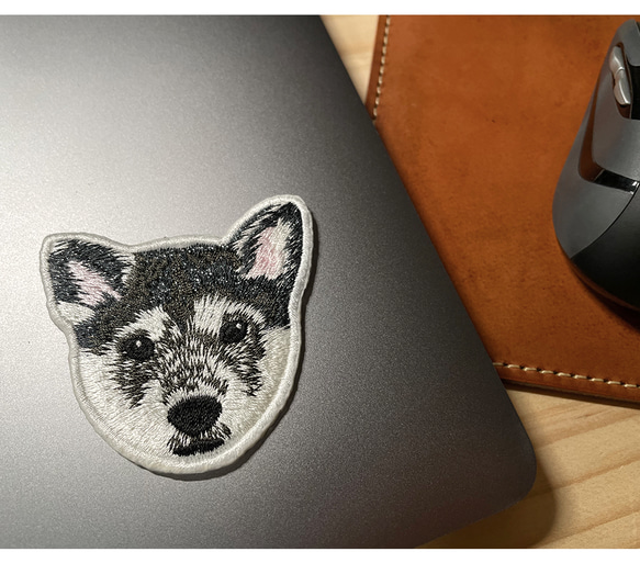 送料無料＊ 柴犬 リアル刺繍 ステッカー シール ワッペン 犬 動物 ペット 大きめサイズ スマホ しばいぬ しばけん 3枚目の画像