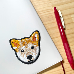 送料無料＊ 柴犬 リアル刺繍 ステッカー シール ワッペン 犬 動物 ペット 大きめサイズ スマホ しばいぬ しばけん 2枚目の画像