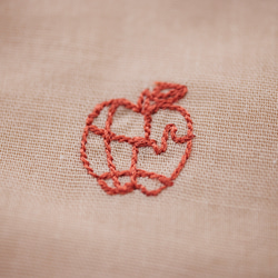 ＋HAyU fabric 綿100%ダブルガーゼ刺繍ハンカチ ～HAyU BEAR 2024～ 13枚目の画像