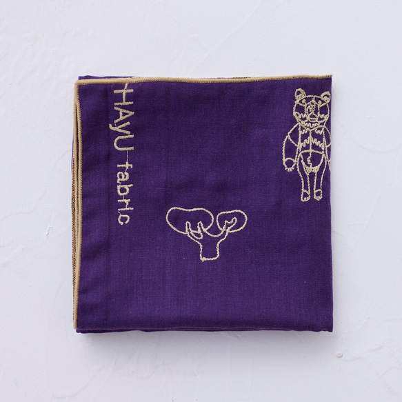 ＋HAyU fabric 綿100%ダブルガーゼ刺繍ハンカチ ～HAyU BEAR 2024～ 8枚目の画像