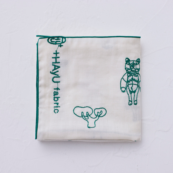 ＋HAyU fabric 綿100%ダブルガーゼ刺繍ハンカチ ～HAyU BEAR 2024～ 4枚目の画像
