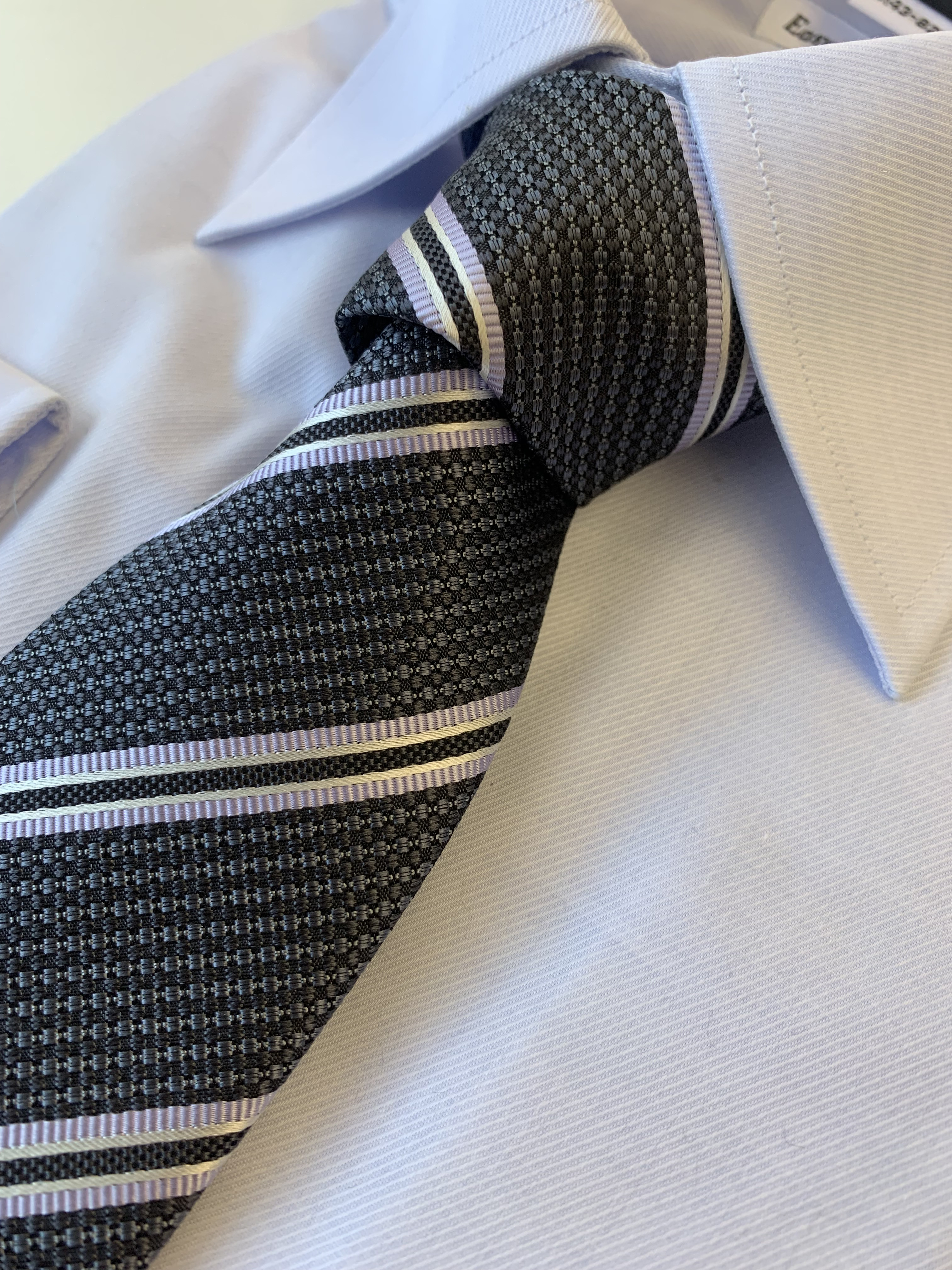 ネクタイ　シルク　マイクロオンレップサテンストライプ　グレー