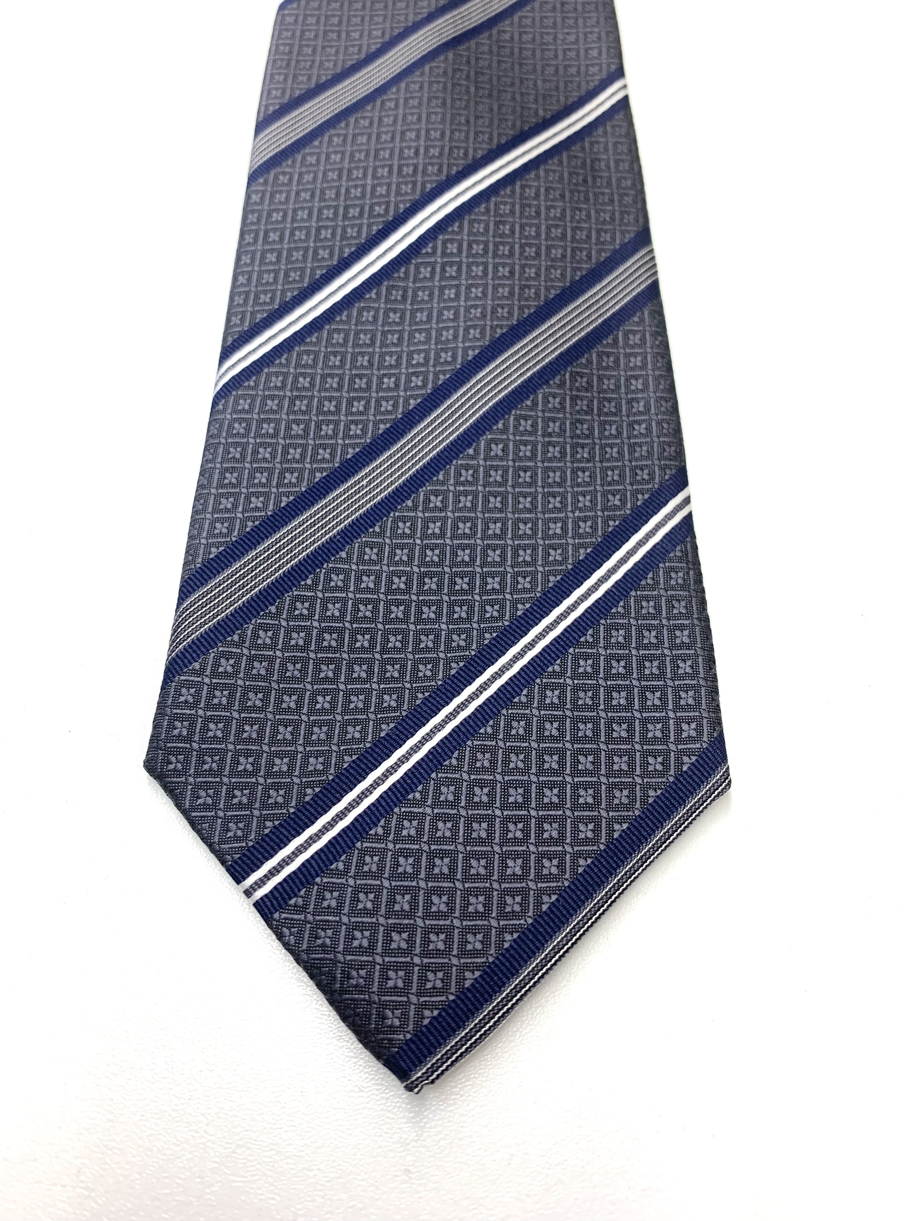 ネクタイ　シルク　花地紋ストライプ　グレー