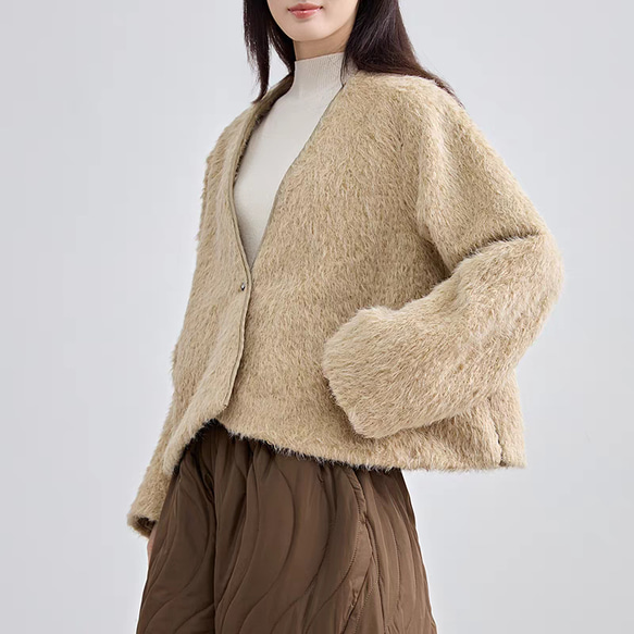 ふわふわな触り心地でスッキリ着こなせる♪Vネックシャギージャケット 6枚目の画像