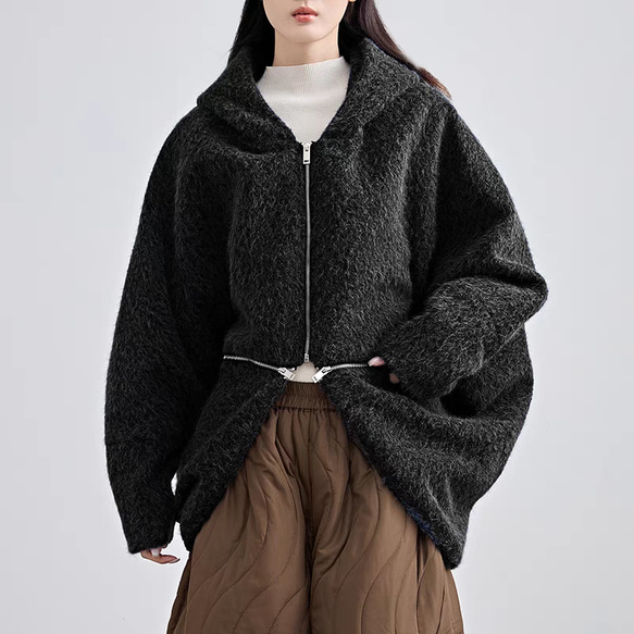 好みの着方が出来るウエストファスナー仕様☆シャギーパーカー ブラック 1枚目の画像