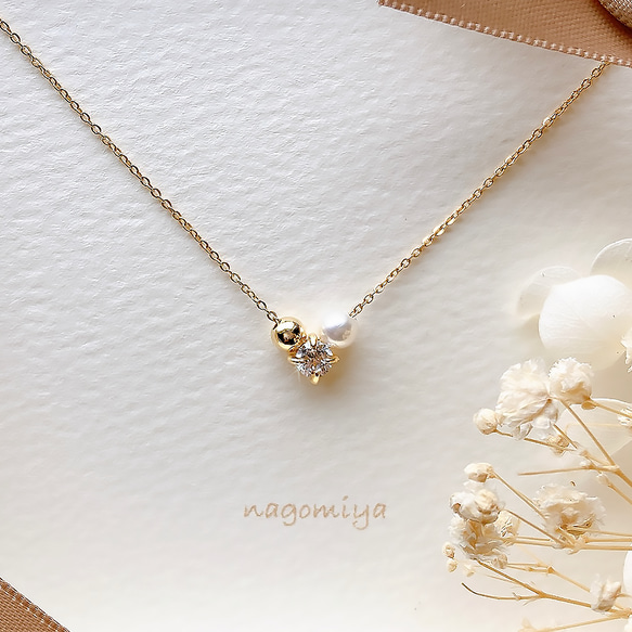 再販 】AAAジルコニアと国産貝パールのゴールドネックレス 金属