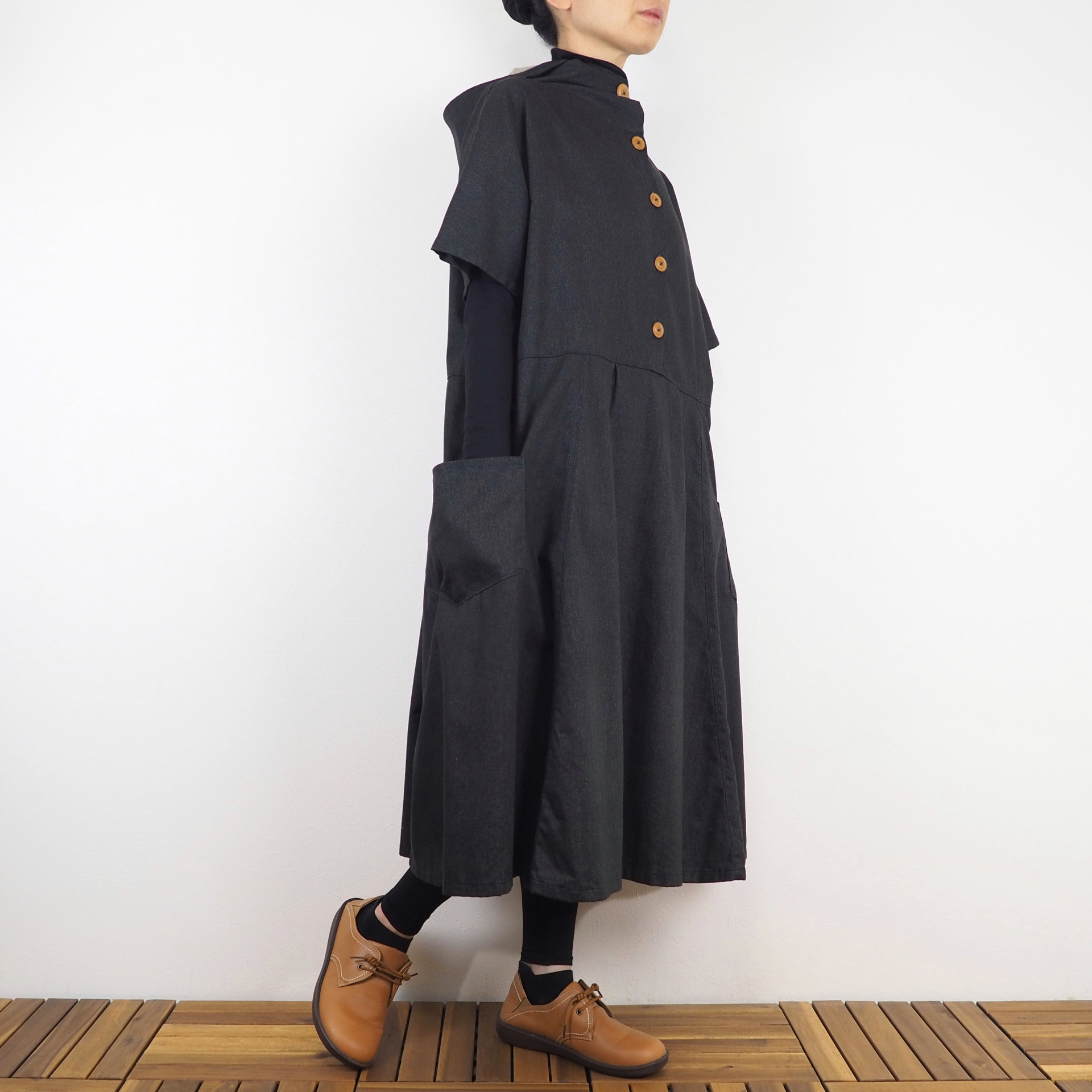 Hinamiフードワンピース（綿オックス チャコール）【受注生産対応】
