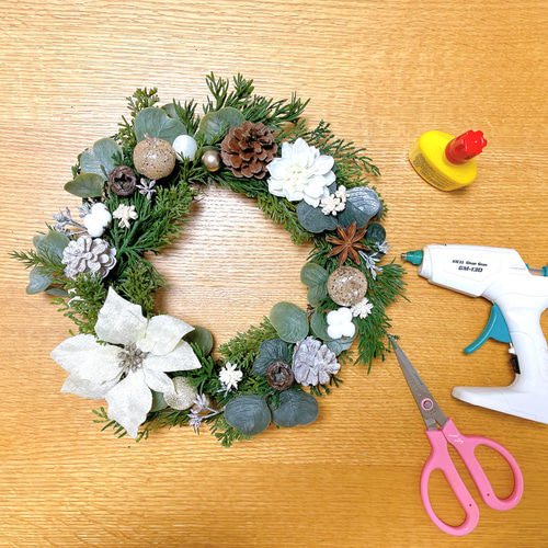 手作りキット】ホワイトクリスマスのリース キット and-flower