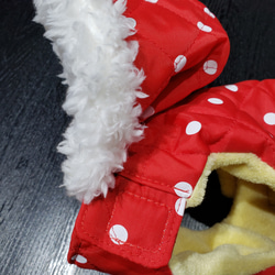 犬服♪フード付き防寒着(赤)(小型犬SS)首と両脇をマジックテープ止め 6枚目の画像