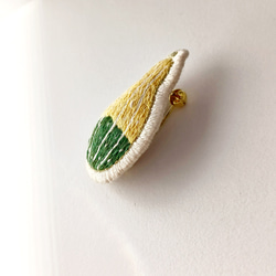 ペポカボチャの刺繍ブローチ 5枚目の画像