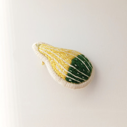 ペポカボチャの刺繍ブローチ 4枚目の画像