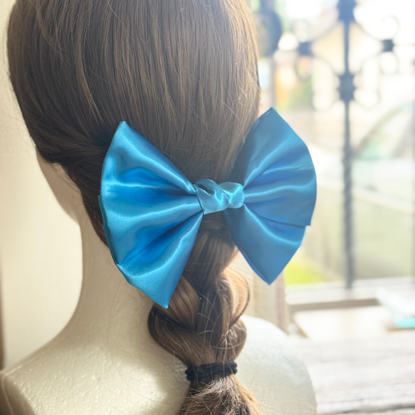 コスプレ　メイド　水色リボン　水色バレッタ サテン ビッグリボン 水色 バレッタ クリップ ポニーフック ヘアゴム