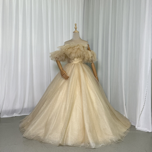 送料無料！カラードレス オフショルダー シャンパン色 キラキラ  