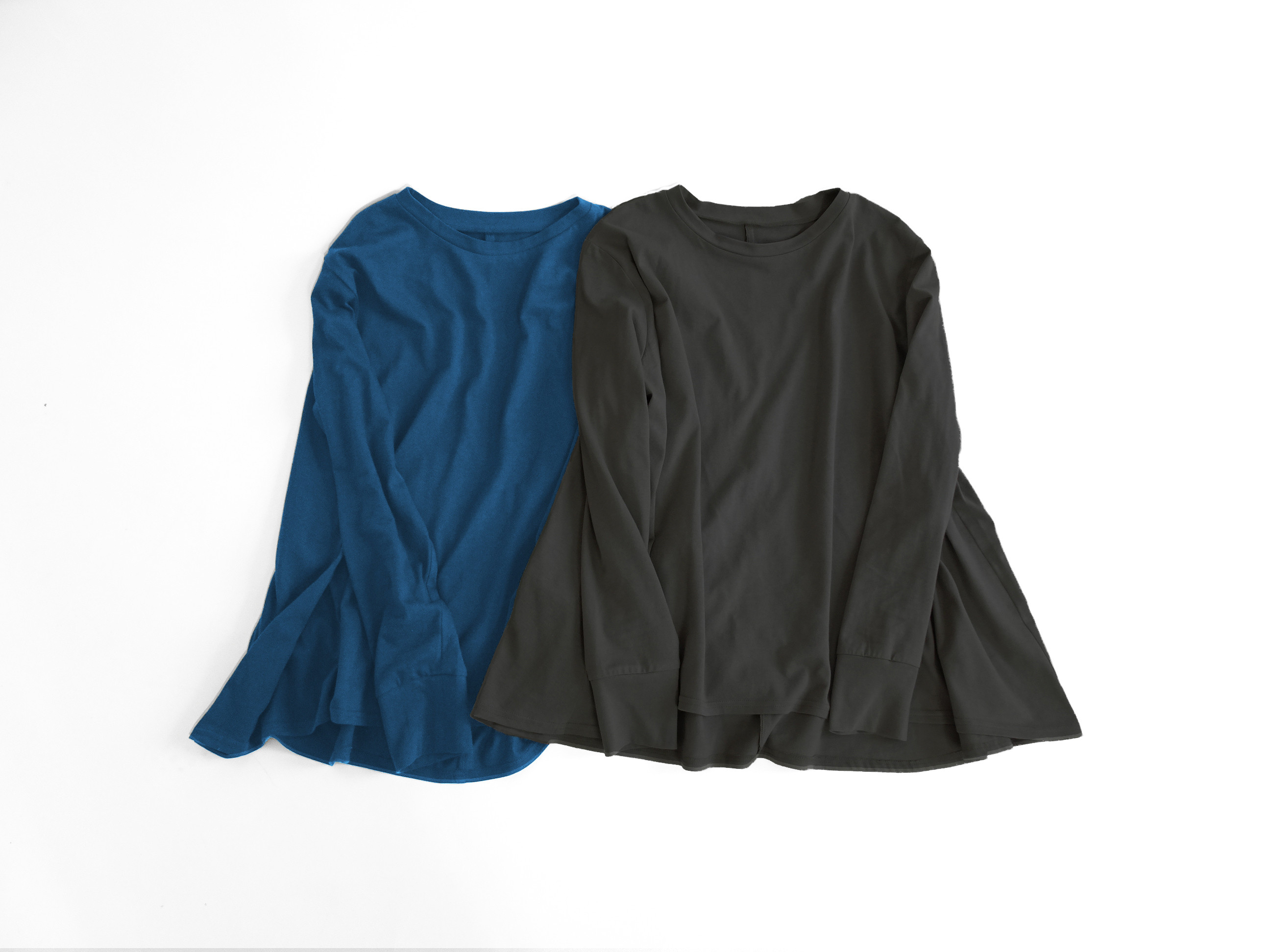 数量限定＜新春福袋2025 ／選べるニットカラー】Aラインフレアーカットソー2着セット[ブルー＆スミクロ]