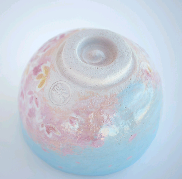 2025年　新春◇楽焼〚夢見る猫〛抹茶碗◇　茶道具　季節茶碗　楽入印　手描き　新作　コラボ　勅題 5枚目の画像