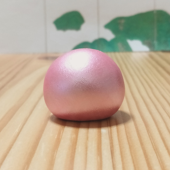 【青い目キラキラのだるま】【送料込み】　パールマゼンタ色　達磨　小さい　置き物　縁起物　お正月 4枚目の画像