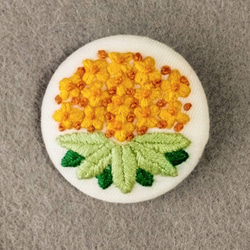 オレンジ ブローチ 刺繍 刺しゅう 柑橘フルーツ 果物 輪切り スライス