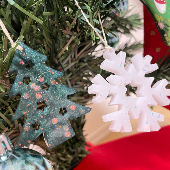 【2液性レジン】クリスマスガーランド トナカイ 雪の結晶 星 ツリー ホワイト ブラウン 黄色 イエロー 白 装飾 8枚目の画像