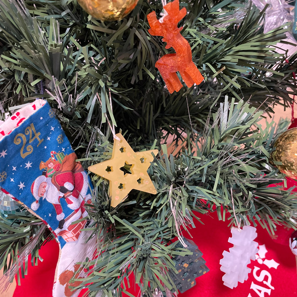 【2液性レジン】クリスマスガーランド トナカイ 雪の結晶 星 ツリー ホワイト ブラウン 黄色 イエロー 白 装飾 9枚目の画像
