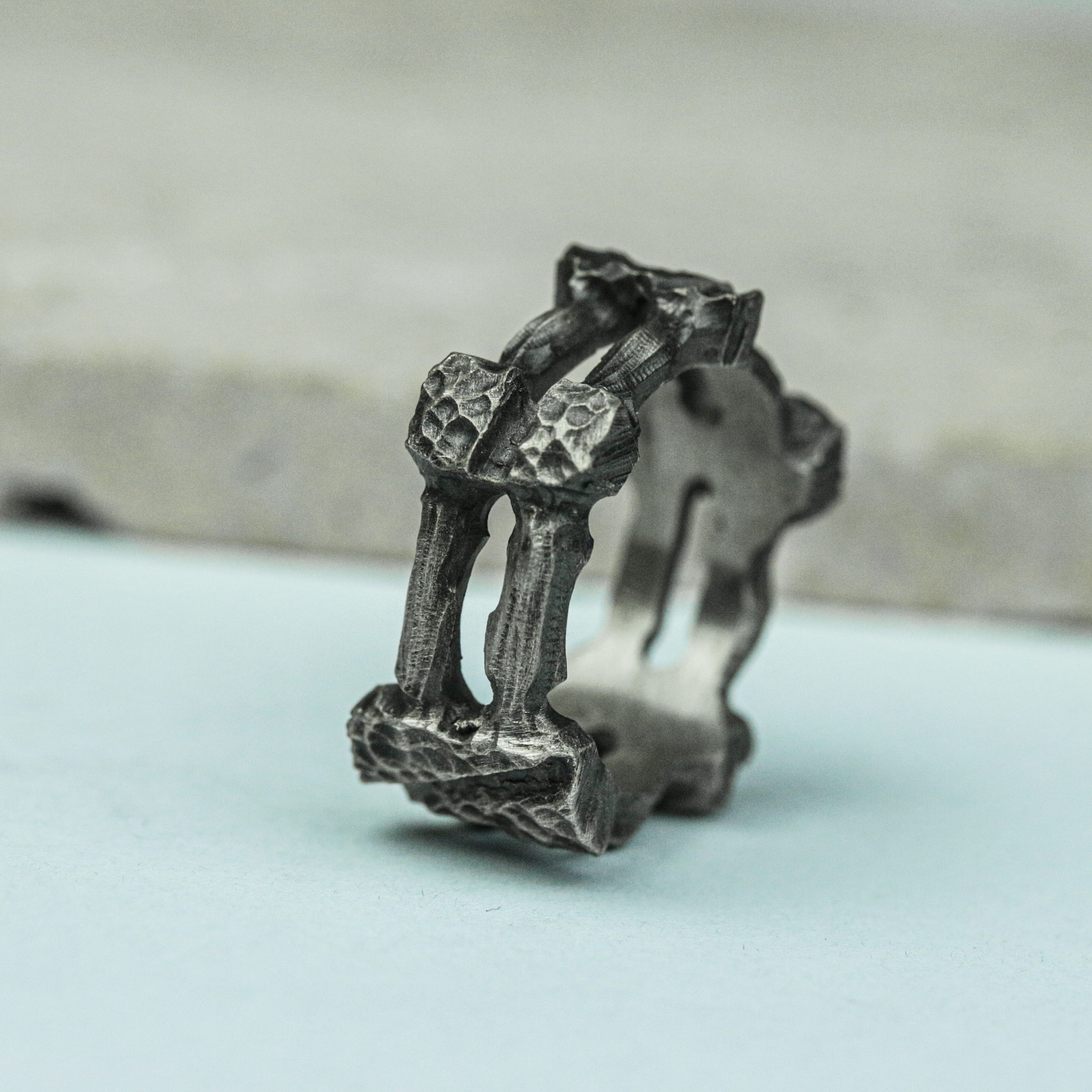 フェンスデザインメンズシルバーリング素朴なユニークな素朴なメンズリング 彼への贈り物