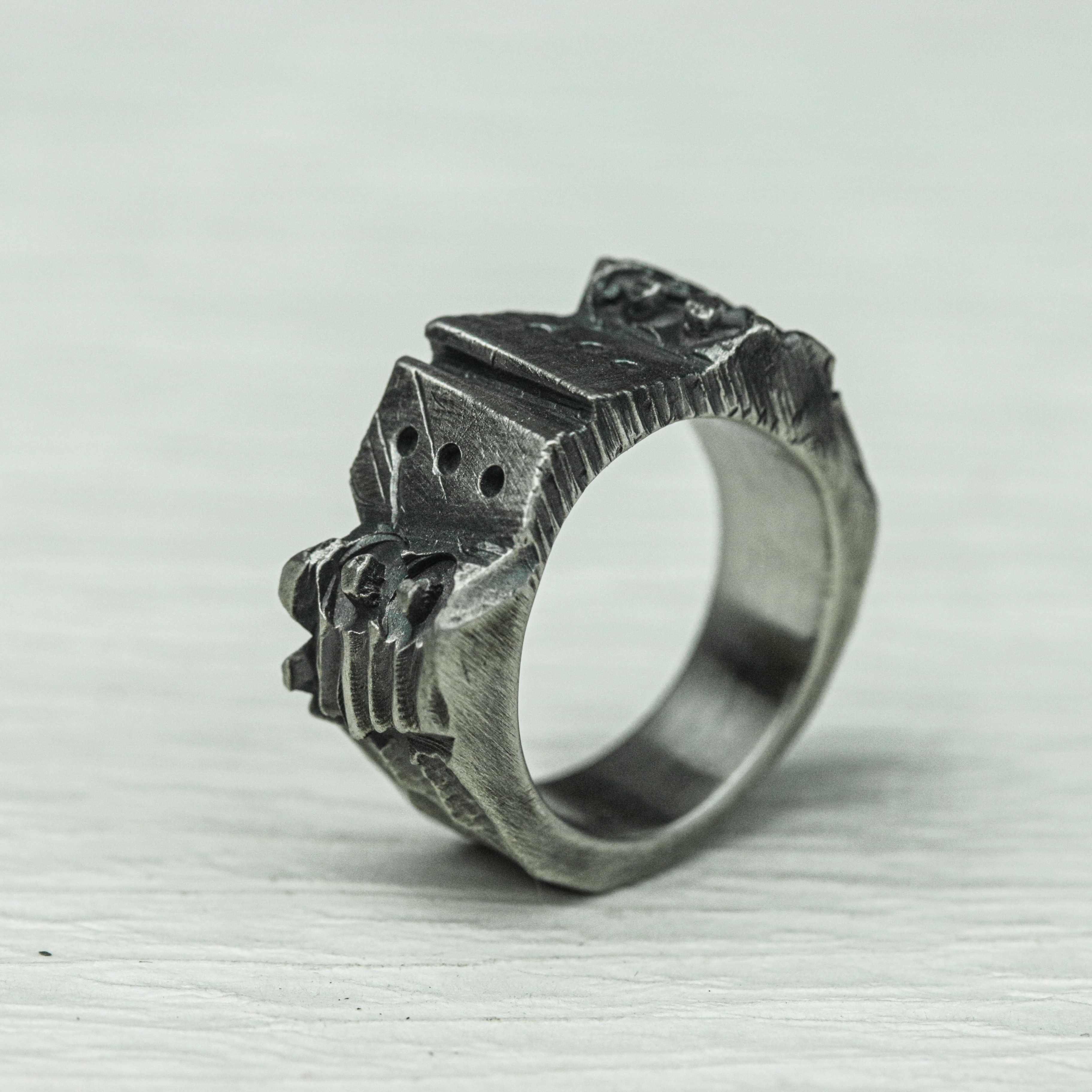 メカニカルアーマーデザイン シルバーリング メンズアンティークスタイルジュエリー