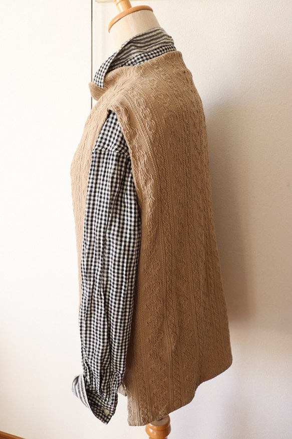ボトルネックベスト（ケーブルニット/ベージュ） 10枚目の画像