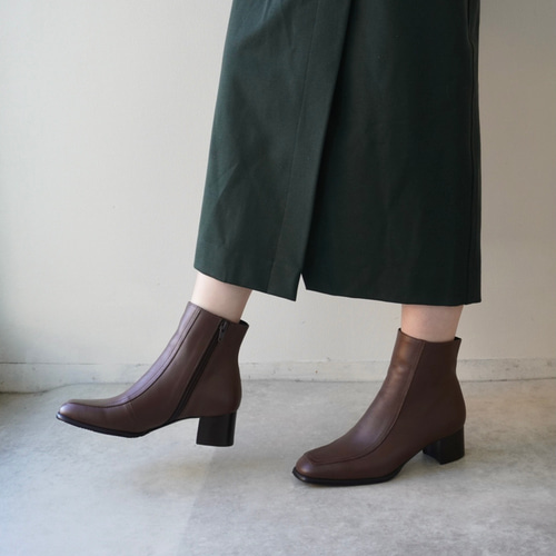 スクエアトゥショートブーツ/5cmヒール マロンブラウン21.5〜 25.5